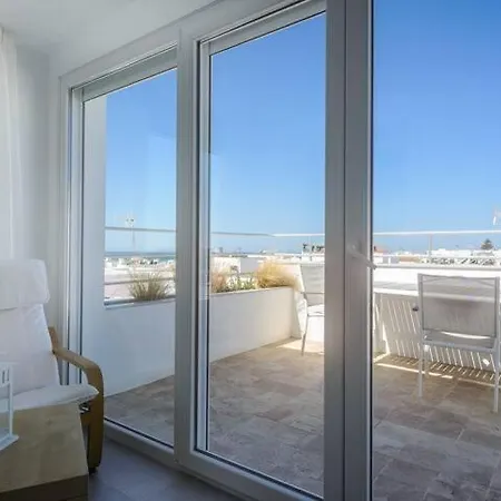 Con Terraza Vistas Al Mar. Апартаменты *