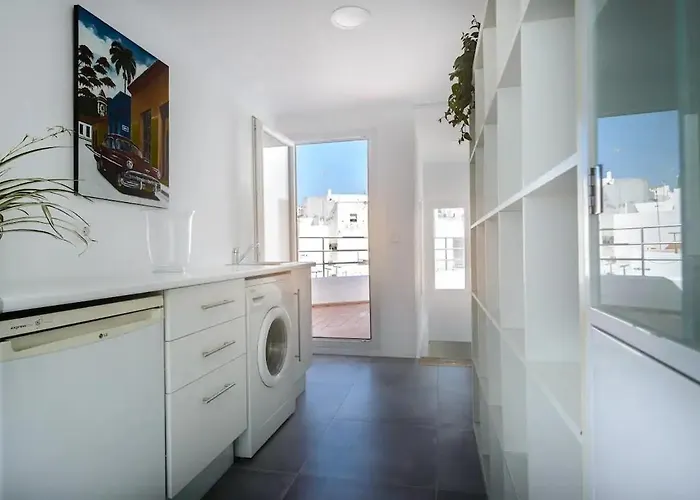 Con Terraza Vistas Al Mar. *