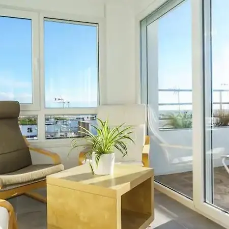 Con Terraza Vistas Al Mar. *