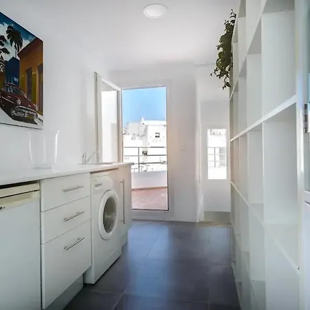 Con Terraza Vistas Al Mar. *