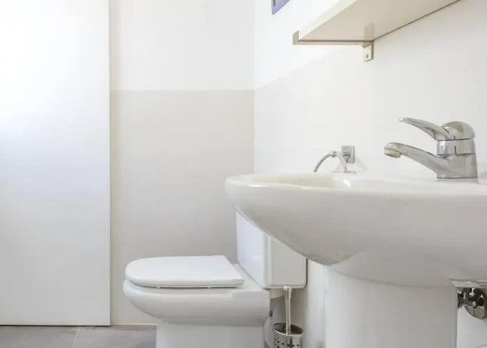 Con Terraza Vistas Al Mar. كونيل ذي لا فرونتيرا