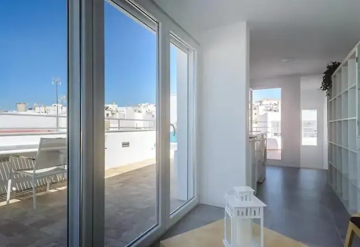 Con Terraza Vistas Al Mar. شقة