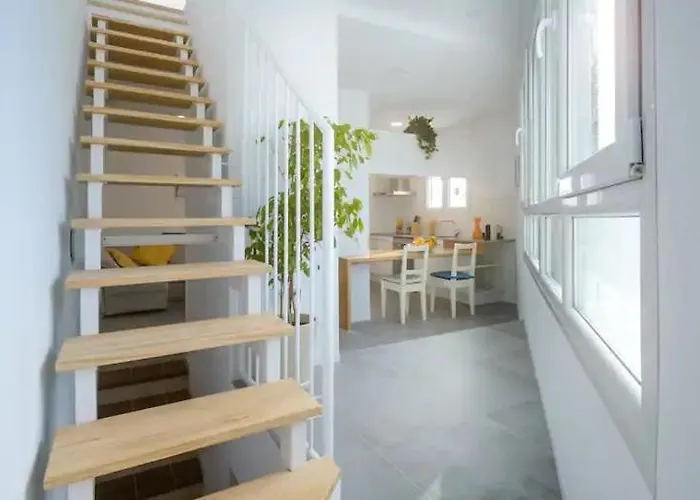 Con Terraza Vistas Al Mar. شقة