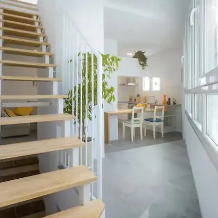 Con Terraza Vistas Al Mar. דירה