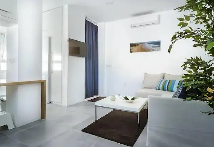 Con Terraza Vistas Al Mar.