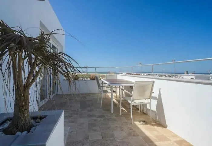 דירה Con Terraza Vistas Al Mar. *